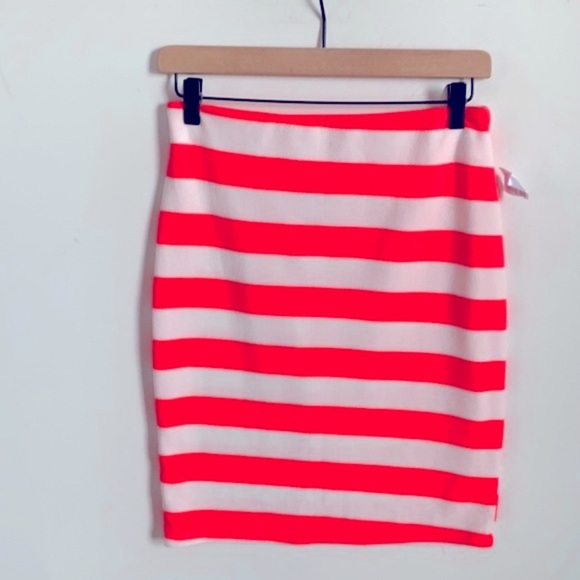 Rainbow neon striped mini skirt, Size L, NWT - Picture 8 of 8